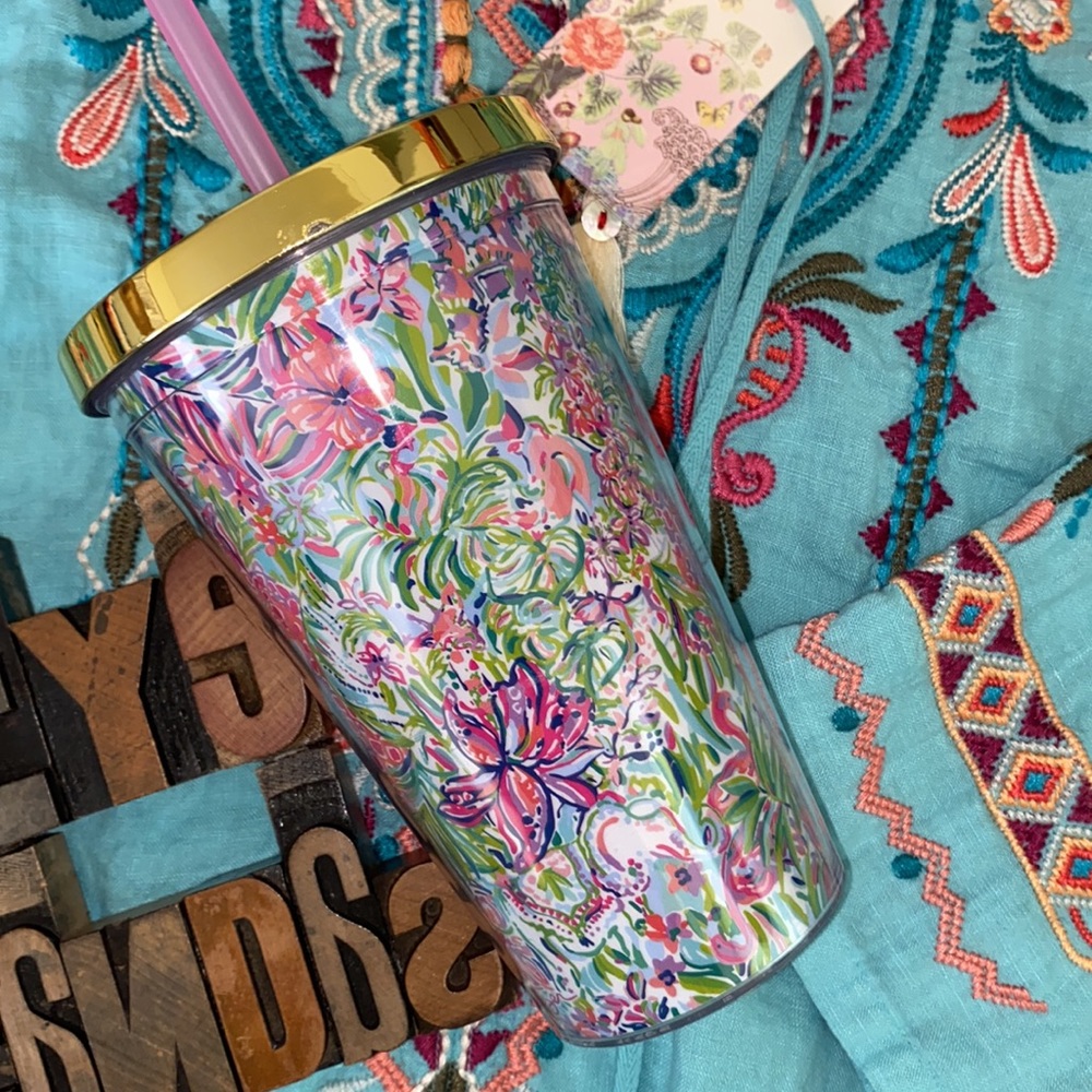 🆕🌴LILLY PULITZER 18 oz. Insulated Travel Tumbler & Straw